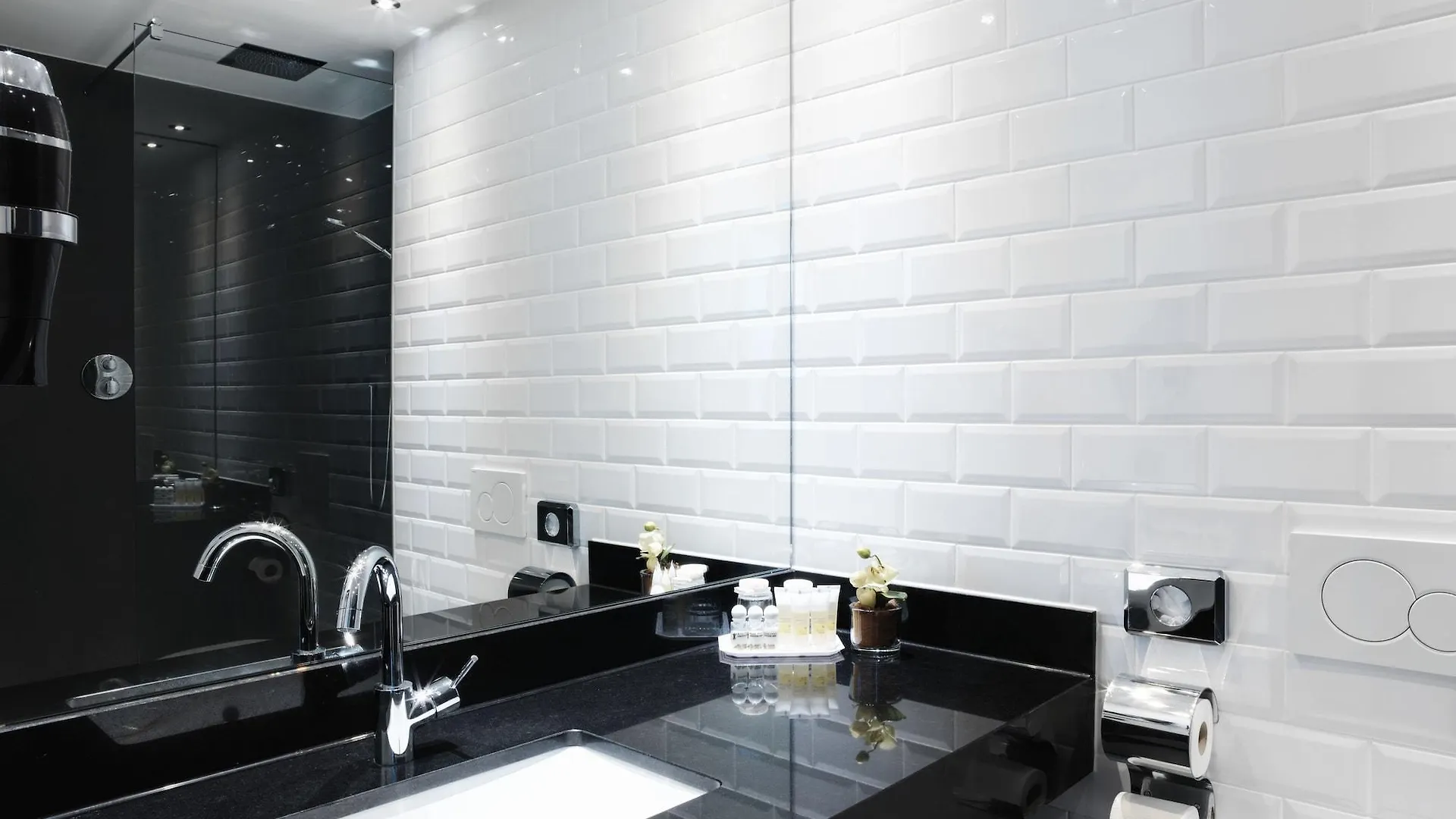 Hotel Grauer Baer Innsbruck 4*,  Rakousko
